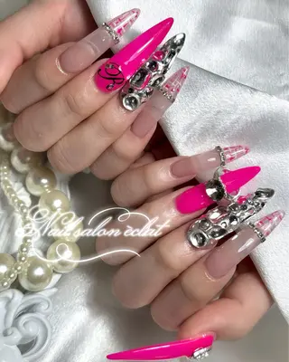 ネイル éclat ⸝꙳.⋆ 栄｜久屋大通のネイルデザイン