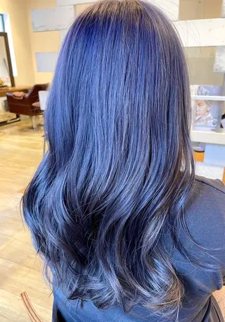 ロング カラー chill out 南塚口本店のヘアスタイル