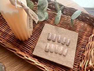 ミディアム each所属・𝐞𝐚𝐜𝐡 nanami🩰のネイルデザイン