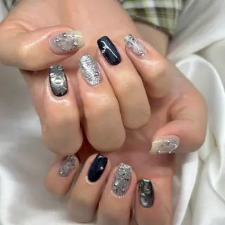 ネイル . 未來のネイルデザイン