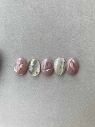 ネイル nailsalon　hue所属・小山 羽奈のネイルデザイン