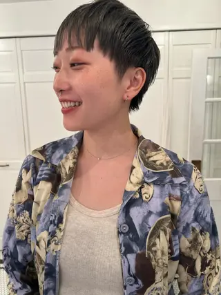 ショート ブリーチカラー🎀 韓国風/寺門美優のヘアスタイル