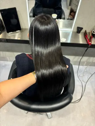 ロング oto／透明感カラー /うる艶カラーのヘアスタイル