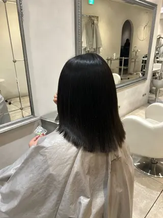 ミディアム レイヤーカット/ 透明感カラー/カナのヘアスタイル