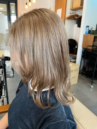 ミディアム JUNO所属・阪神西宮★JUNO 川﨑温子のヘアスタイル