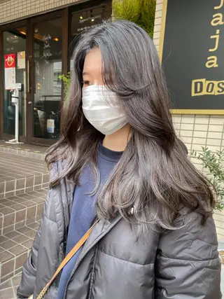 ロング カラー 仙田 遥のヘアスタイル