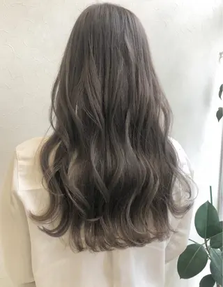 セミロング カラー nakahara madokaのヘアスタイル