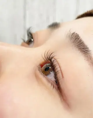 マツエク・マツパ Anlly hair所属・加賀谷 彩のマツエク・マツパデザイン