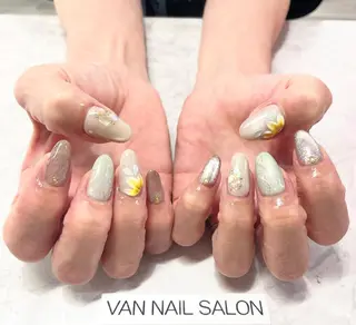 ネイル Van Nail Salonのネイルデザイン