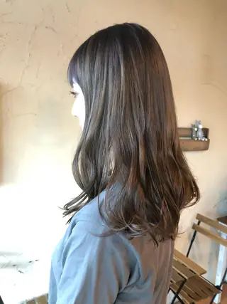 セミロング カラー Ichimura yurieのヘアスタイル