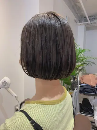 ミディアム MIA 菅原のヘアスタイル