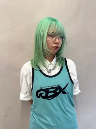 ミディアム カラー SALOWIN 梅田茶屋町店所属・梅田/ベージュカラー /ブリーチカラーのヘアスタイル