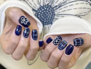 ネイル Pure&Rich Nailのネイルデザイン