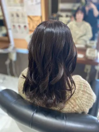 ロング カラー 横手 亜紀のヘアスタイル