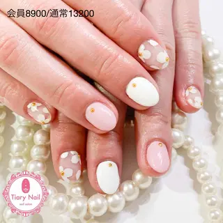 ネイル 💗🪽Tiary Nail🪽💗のネイルデザイン