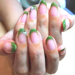 ネイル アンドルーチェ スクールの眉毛・アイブロウイメージ