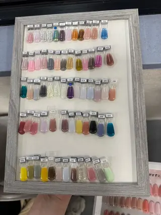 ネイル エーナイン大通本店所属・川村 優美花のネイルデザイン