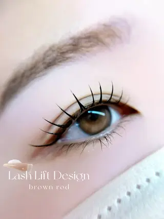 マツエク・マツパ Emu eyelash所属・Emu RENAのマツエク・マツパデザイン