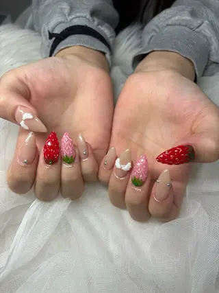 ネイル SHION  のネイルデザイン