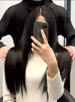 カラー こせ 煌星のヘアスタイル