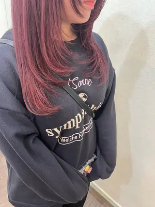 セミロング カラー 伊藤 由妃乃のヘアスタイル