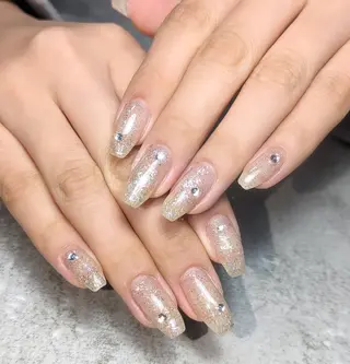 ネイル 塩見 聖子のネイルデザイン