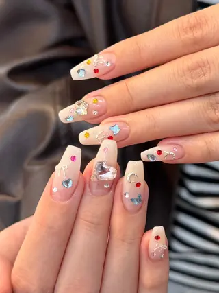 ネイル RIKAKO🫧 矢場町/栄/名古屋のネイルデザイン