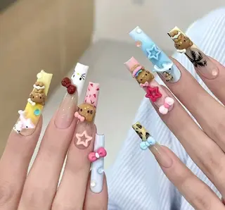 ネイル Oomiya 服部のネイルデザイン