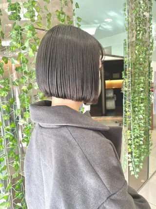 ショート 🔷ブリーチバレイヤ ージュ🔷飯野達也のヘアスタイル