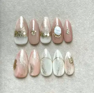 ネイル Pure&Rich Nailのネイルデザイン