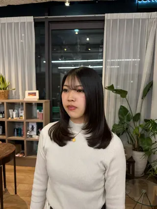 セミロング カットモデル募集🫧 Meiのヘアスタイル