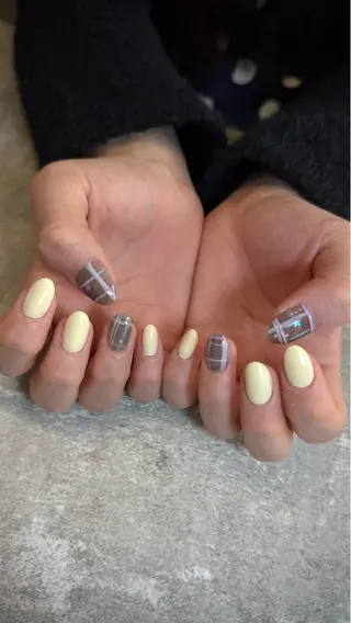 ネイル Nail MOANAのネイルデザイン