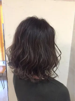 ショート カラー 韓国レイヤー外国人風 透明感カラー髪質改善のヘアスタイル