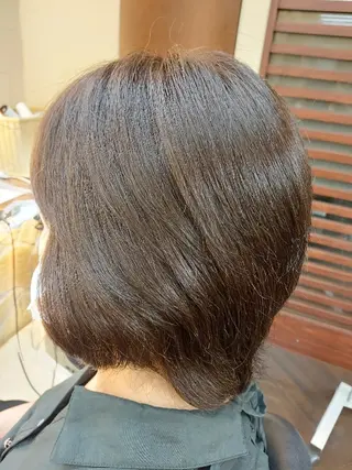 ショート カラー 鈴木 舞音のヘアスタイル