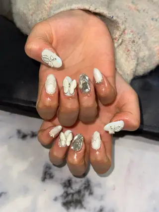 ネイル シャインネイル所属・伊藤 くるみのネイルデザイン