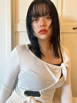 カラー ブリーチカラー🎀 韓国風/寺門美優のヘアスタイル