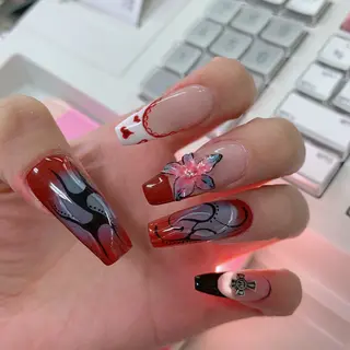 ネイル インフィニティ ネイルサロンのネイルデザイン