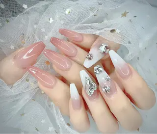 ネイル I-nailロング /ワンホン/キラキラのネイルデザイン