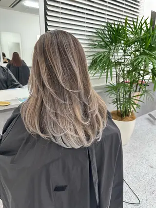 ロング カラー ヘアアレンジ 久米 治仁のヘアスタイル