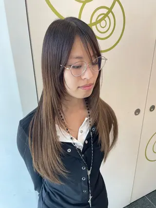 セミロング 艶髪韓国レイヤー 🇰🇷✨小清水✨のヘアスタイル