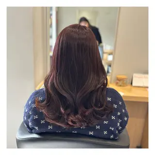 セミロング 服部 真希のヘアスタイル