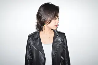 ミディアム カラー Hairsalon F＋Moana by　HEADLIGHT所属・salonF 🔸hamaのマツエク・マツパデザイン