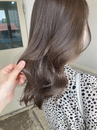 セミロング roka ノゾミのヘアスタイル