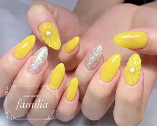ネイル -nailroom- familiaのネイルデザイン