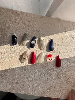 ミディアム Bonheur 【ボヌール】のネイルデザイン