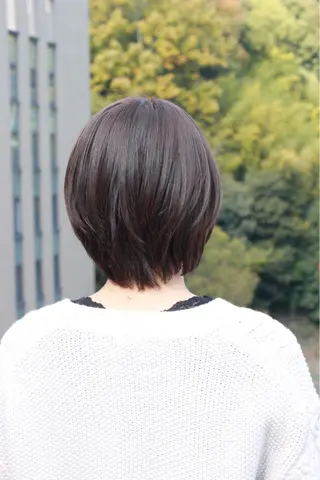 ショート カラー Viage （ビアージュ）のヘアスタイル