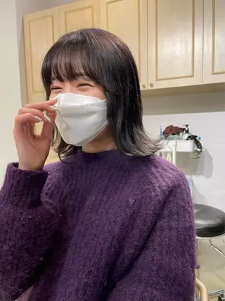 ミディアム カラー ハイトーンレイヤー 顔まわりSOTAのヘアスタイル