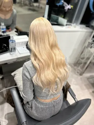 ショート カラー 🤍YUKI 韓国 艶髪 🤍のヘアスタイル