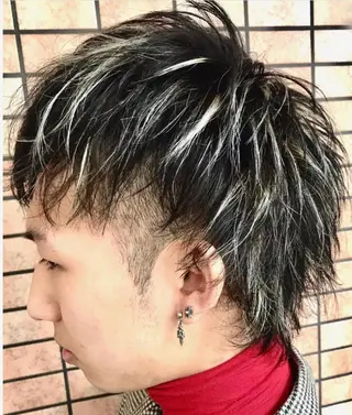 ショート カラー メンズ SHIFT  渡辺通店所属・タカクラ カズキのヘアスタイル