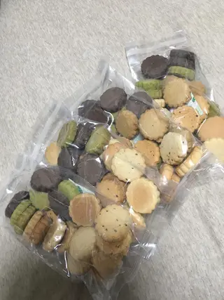 ロング カラー パーマ ヘアアレンジ メンズ キッズ ネイル マツエク・マツパ アニメ,Vオタク× 即効痩せエステサロンのエステ・リラクイメージ